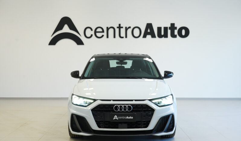 
								AUDI A1 SPORTBACK S-line 30 TFSI full									