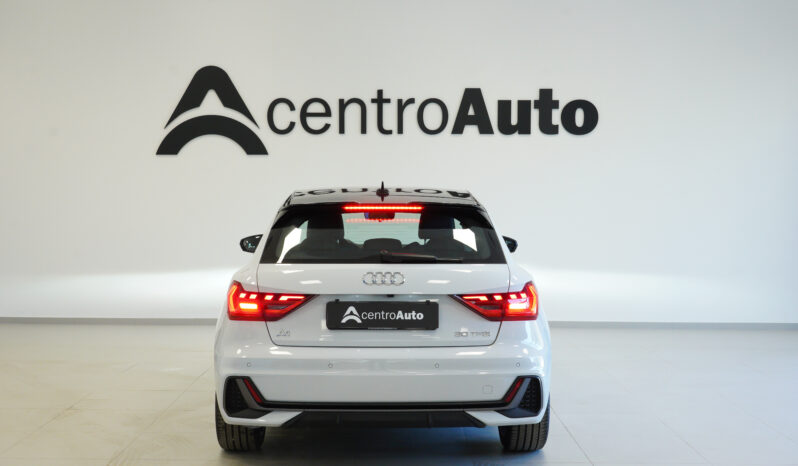 
								AUDI A1 SPORTBACK S-line 30 TFSI full									