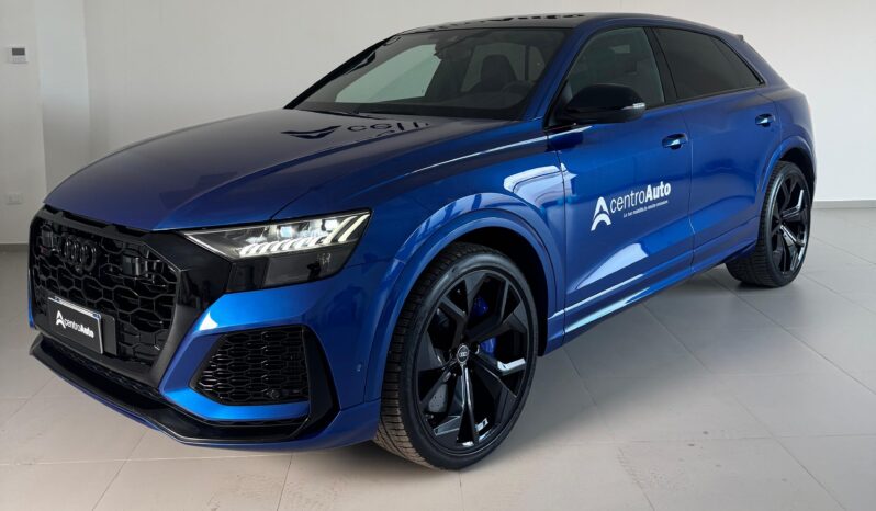 
								AUDI RSQ8 full									