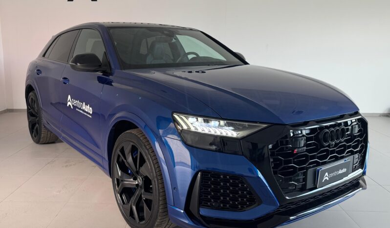 
								AUDI RSQ8 full									