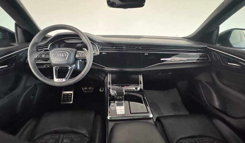 
								AUDI RSQ8 full									
