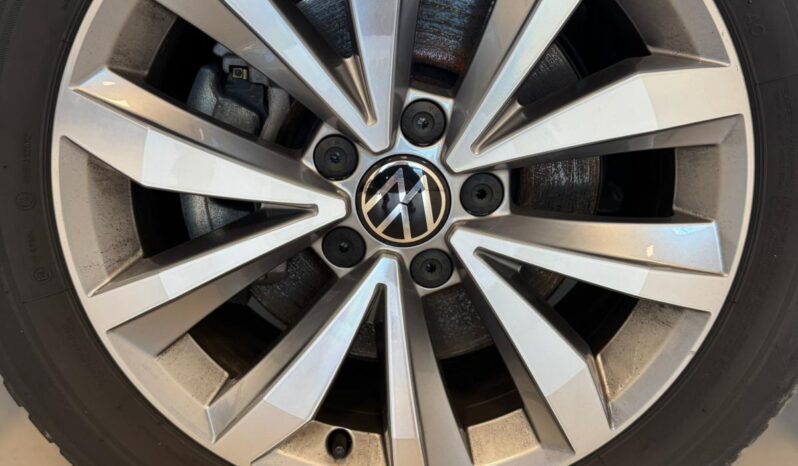 
								VOLKSWAGEN T-ROC 2.0 TDI STYLE 150 CV DSG full									