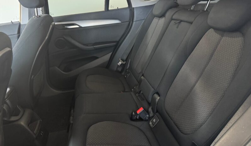 
								BMW X1 Business 18d S-drive AUTO full									