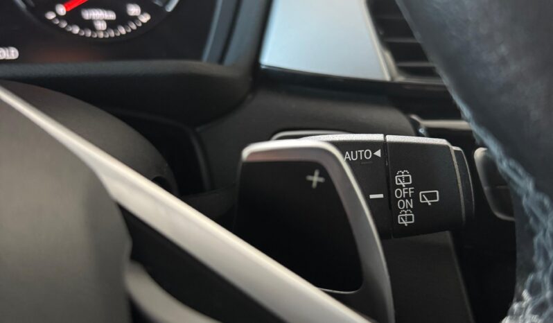 
								BMW X1 Business 18d S-drive AUTO full									