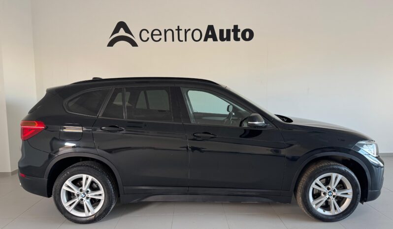 
								BMW X1 Business 18d S-drive AUTO full									