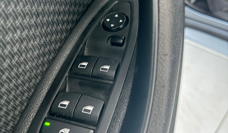 
								BMW X1 Business 18d S-drive AUTO full									