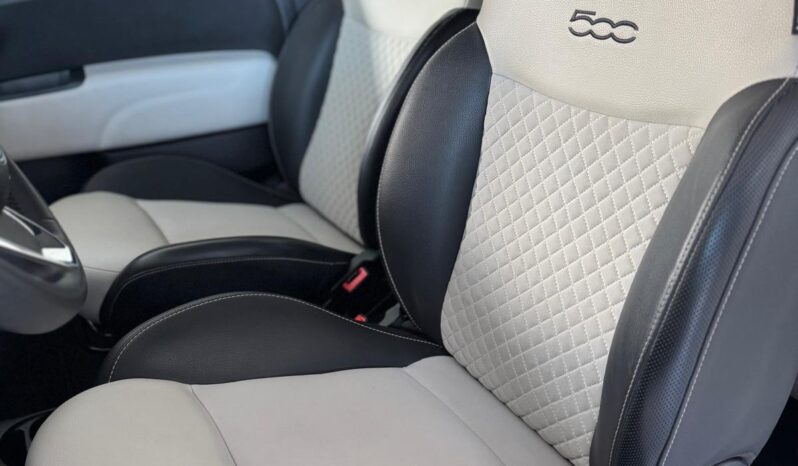 
								FIAT 500 1.0 Hybrid Dolcevita full									