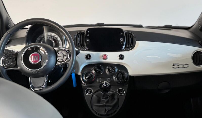 
								FIAT 500 1.0 Hybrid Dolcevita full									