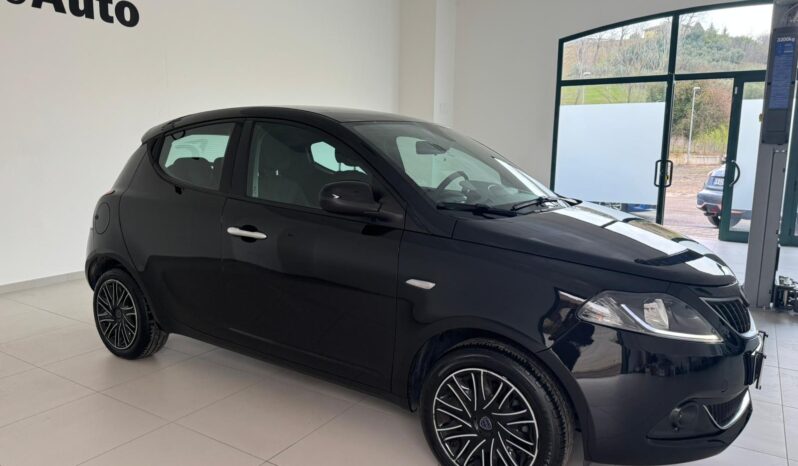 
								LANCIA YPSILON 3^ SERIE 1.0 FIREFLY full									