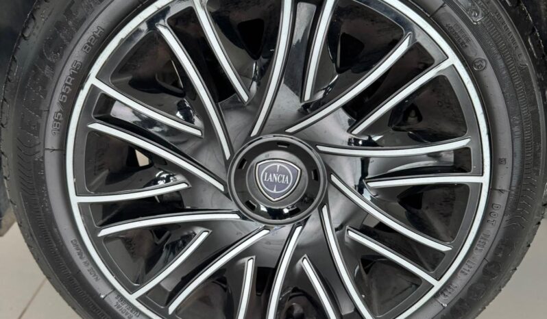 
								LANCIA YPSILON 3^ SERIE 1.0 FIREFLY full									