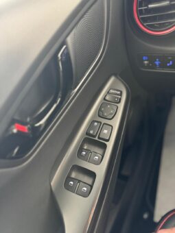 
										HYUNDAI KONA 1 serie 1.0 T-GDI Xpossible full									