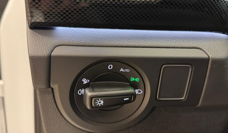 
								VOLKSWAGEN T-CROSS Style 1.0 TSI 85 Kw (115cv) full									