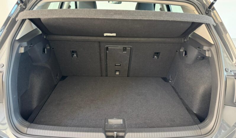 
								VOLKSWAGEN Golf VIII 2020 1.5 tsi evo Life 130cv full									