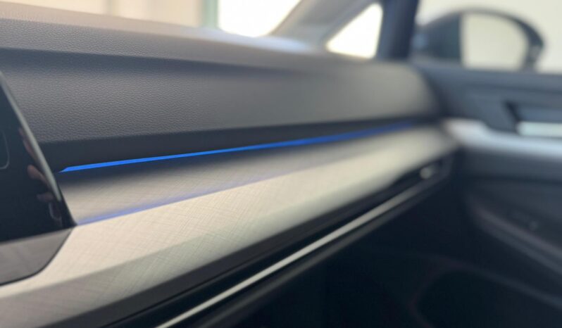 
								VOLKSWAGEN Golf VIII 2020 1.5 tsi evo Life 130cv full									