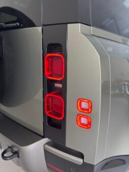 
										Land Rover Defender X-Dynamic SE 3.0 Diesel/Elettrica full									