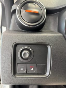 
										Duster II 2021 1.0 tce Expression Gpl 4×2 100cv full									