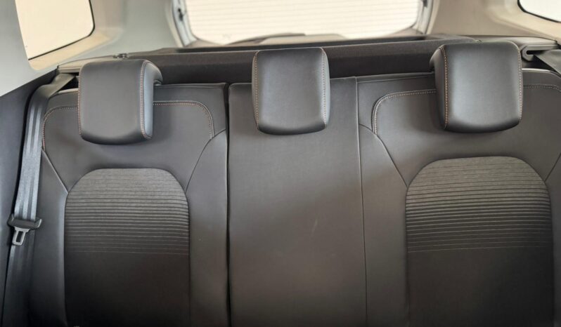 
								Duster II 2021 1.0 tce Expression Gpl 4×2 100cv full									