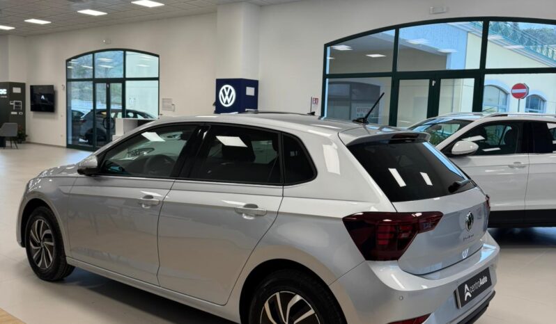 
								Polo VI 2022 1.0 tsi Edition Plus 95cv full									