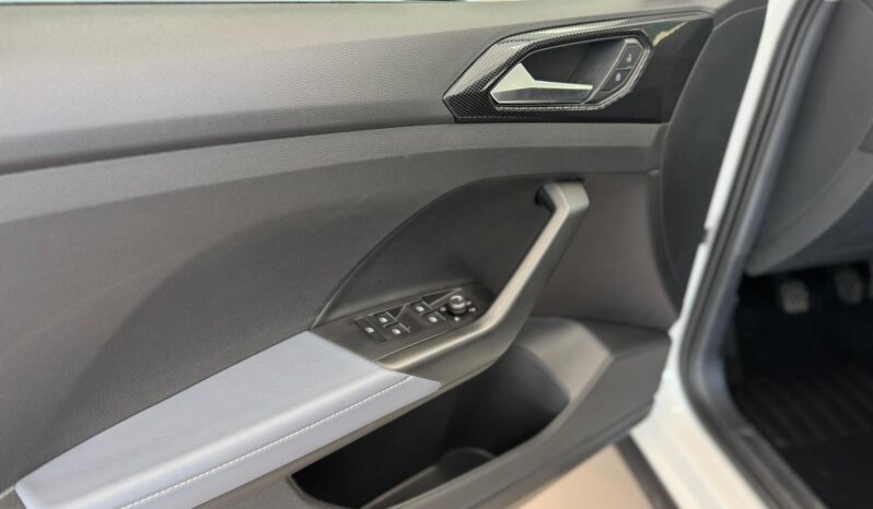 
								Wolkswagen T-cross STYLE 1.0 TSI 115 CV manuale full									