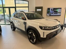 
										DACIA nuovo Duster EXTREME MILD Hybrid 130 CV 4X4 full									