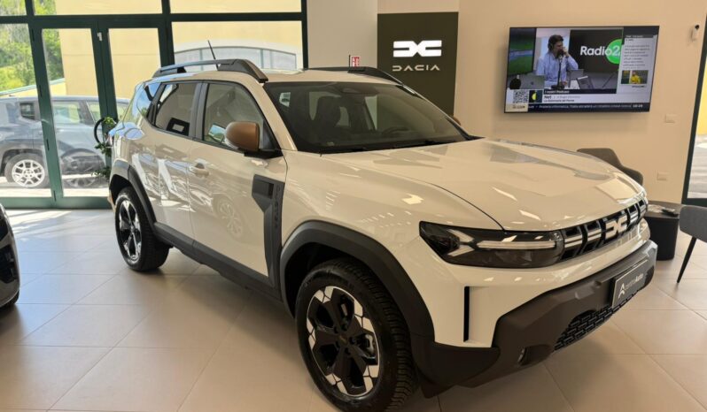 
								DACIA nuovo Duster EXTREME MILD Hybrid 130 CV 4X4 full									