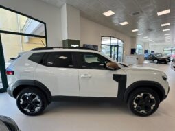
										DACIA nuovo Duster EXTREME MILD Hybrid 130 CV 4X4 full									
