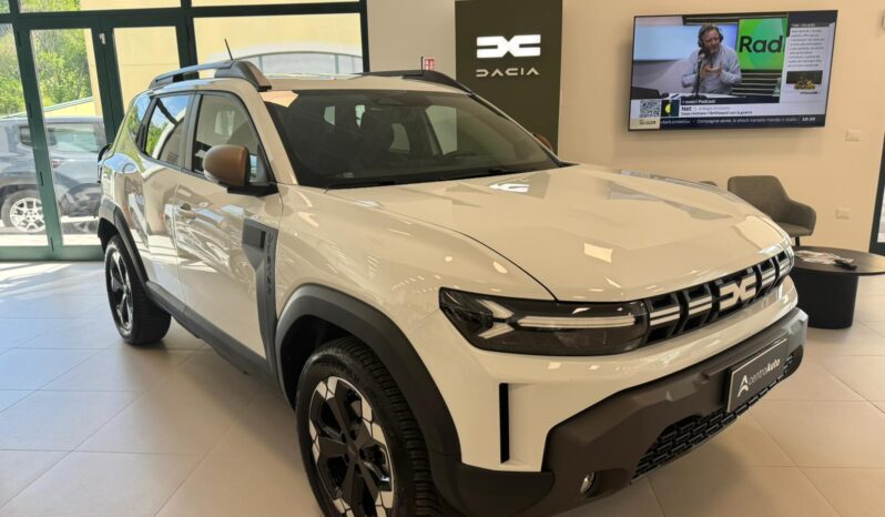 
								DACIA nuovo Duster EXTREME MILD Hybrid 130 CV 4X4 full									
