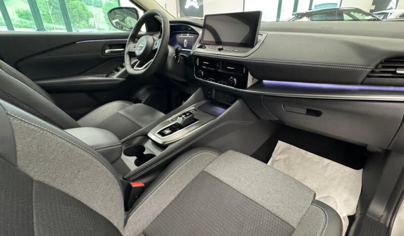 
								NISSAN QASHQAI n-connecta E-power 2wd full									
