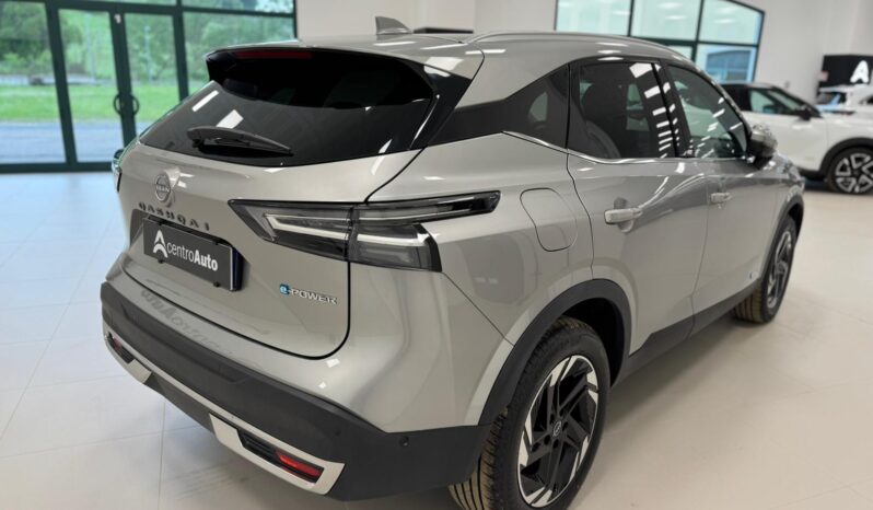 
								NISSAN QASHQAI n-connecta E-power 2wd full									
